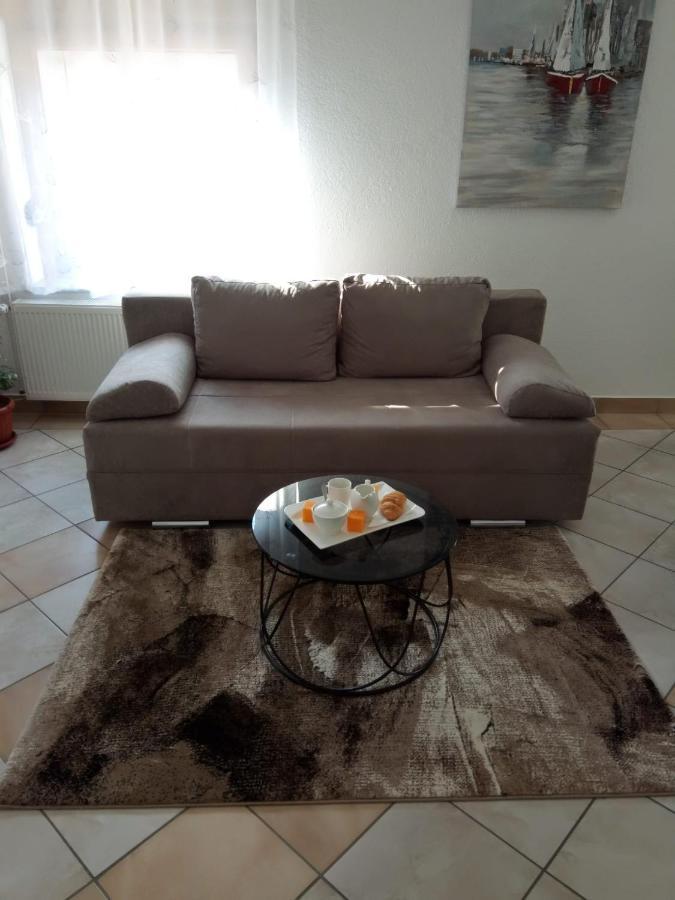 Studio Apartman Kika Оточац Экстерьер фото